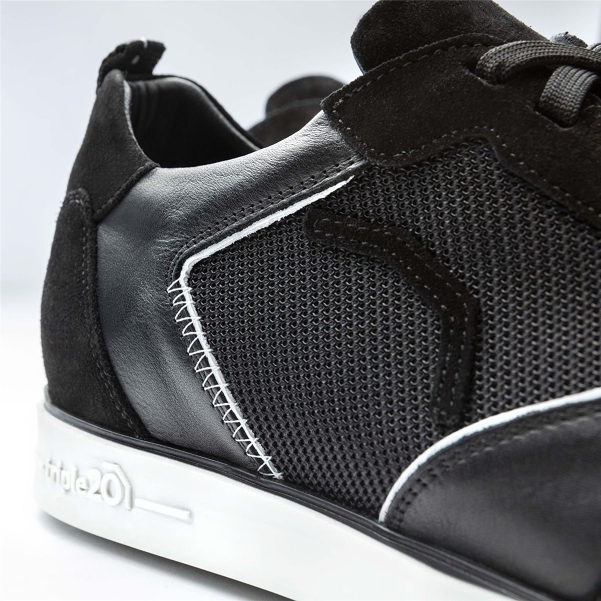 Triple20 Dartschuhe Textil Leder Schwarz Weiß Dartschuh