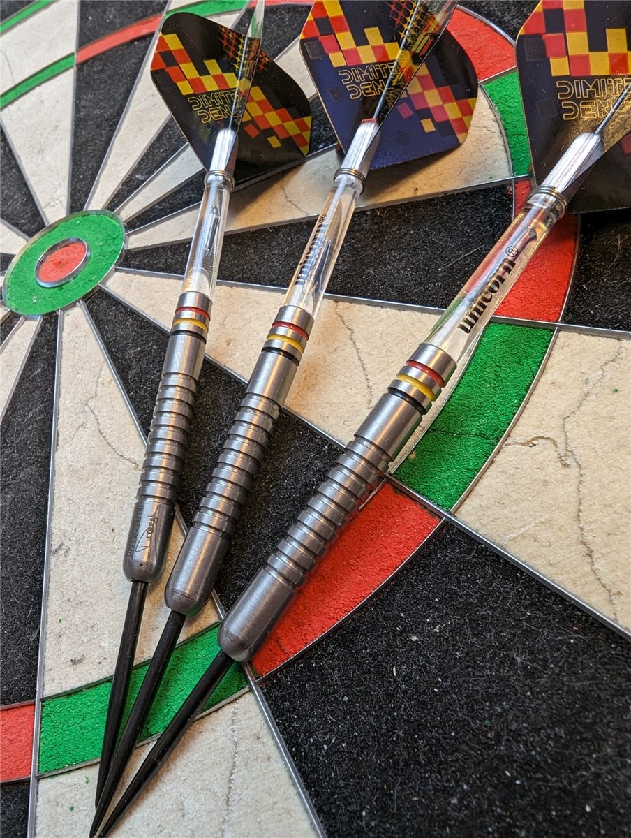 Attraktive Sonderangebote für Darts und Dartzubehör