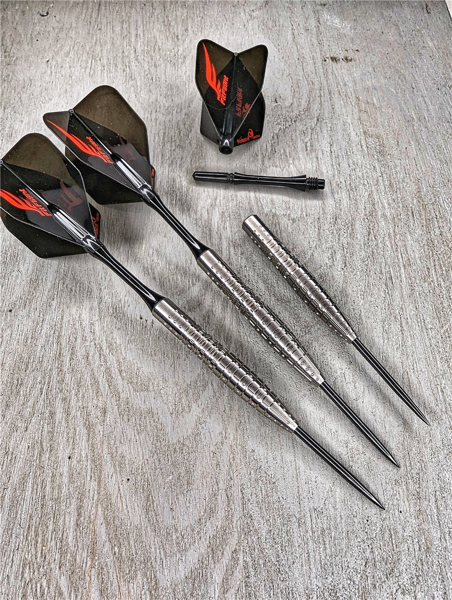 Cosmo P9 Thorben Korittke "TK" 90% Steeldarts 23 Gramm Steeldarts Cosmo P9 Thorben Korittke "TK" 90% Steeldarts 23 Gramm Steeldarts