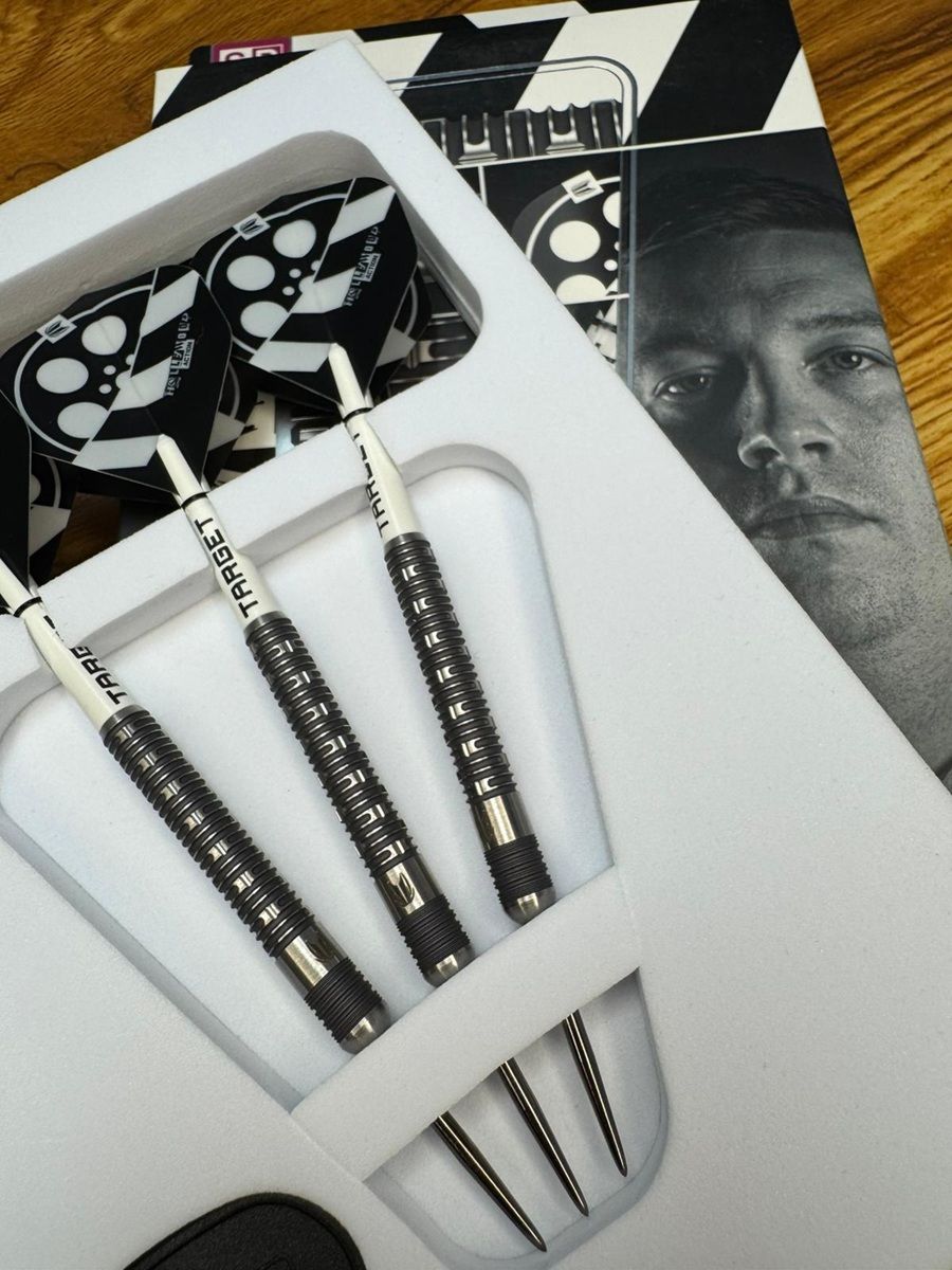 Target Hollywood Action Chris Dobey 90% SP Steeldarts 23 Gramm Steeldarts