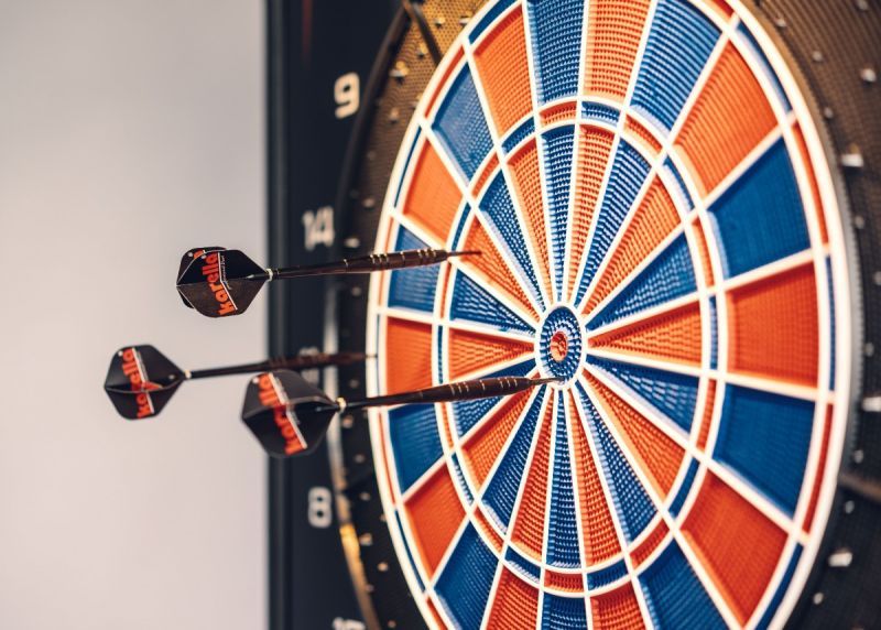 Machine à fléchettes électronique Karella E-MASTER – Modèle sur pied et mural E-Dartscheibe