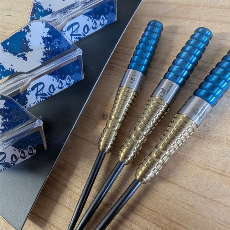 Cosmo Darts Discovery Label Ross Montgomery Limited Edition Steeldarts 24g Steeldarts