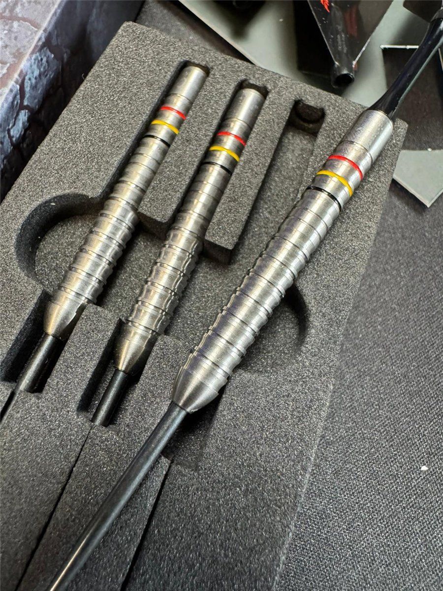 Cosmo Darts Discovery Label Francois Schweyen Steeldarts 22,5 Gramm Steeldarts