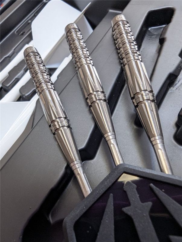 Caliburn Prisma P2 95% Steeldarts 20,5 Gramm Steeldarts
