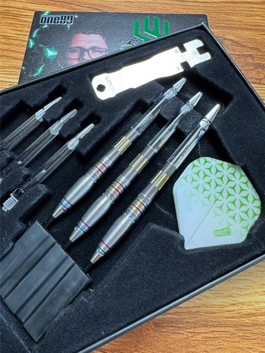 ONE80 Lukas Wenig V2 R2 Interchange Steeldarts 22/24 Gramm Steeldarts
