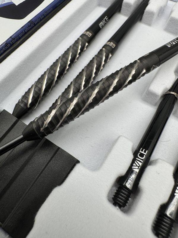 ONE80 Akari Tanahara V2 90% Steeldarts 23 Gram Steeldarts