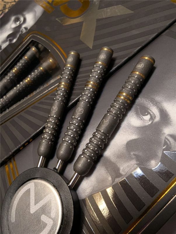Winmau Michael van Gerwen Evo-X Steeldarts 21/22,5/24 Gramm Steeldarts