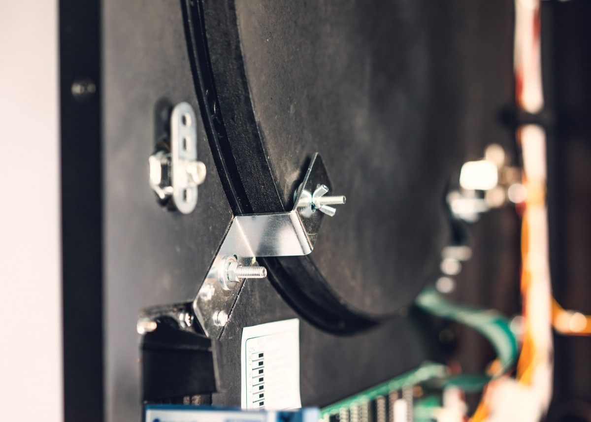 Machine à fléchettes électronique Karella E-MASTER – Modèle sur pied et mural E-Dartscheibe